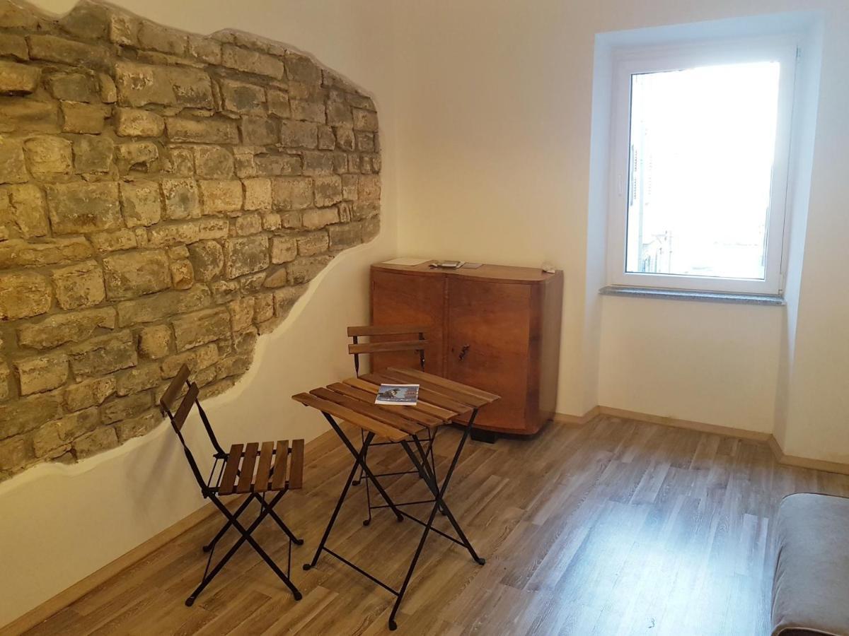 Apartma Reginamare Vela *