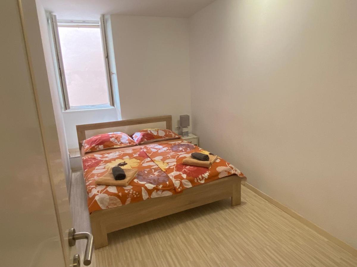 Reginamare Vela Apartment *